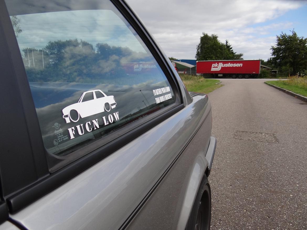 BMW E30 320i billede 14