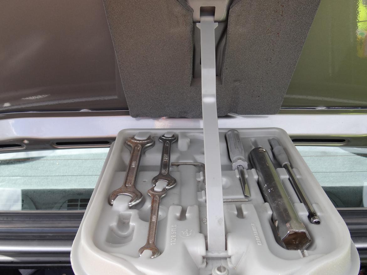 BMW E30 320i billede 15