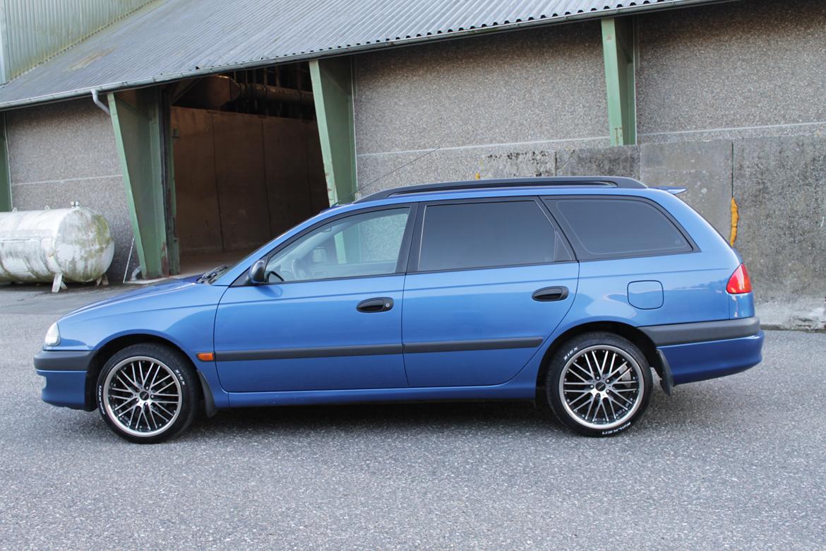 Toyota Avensis billede 12