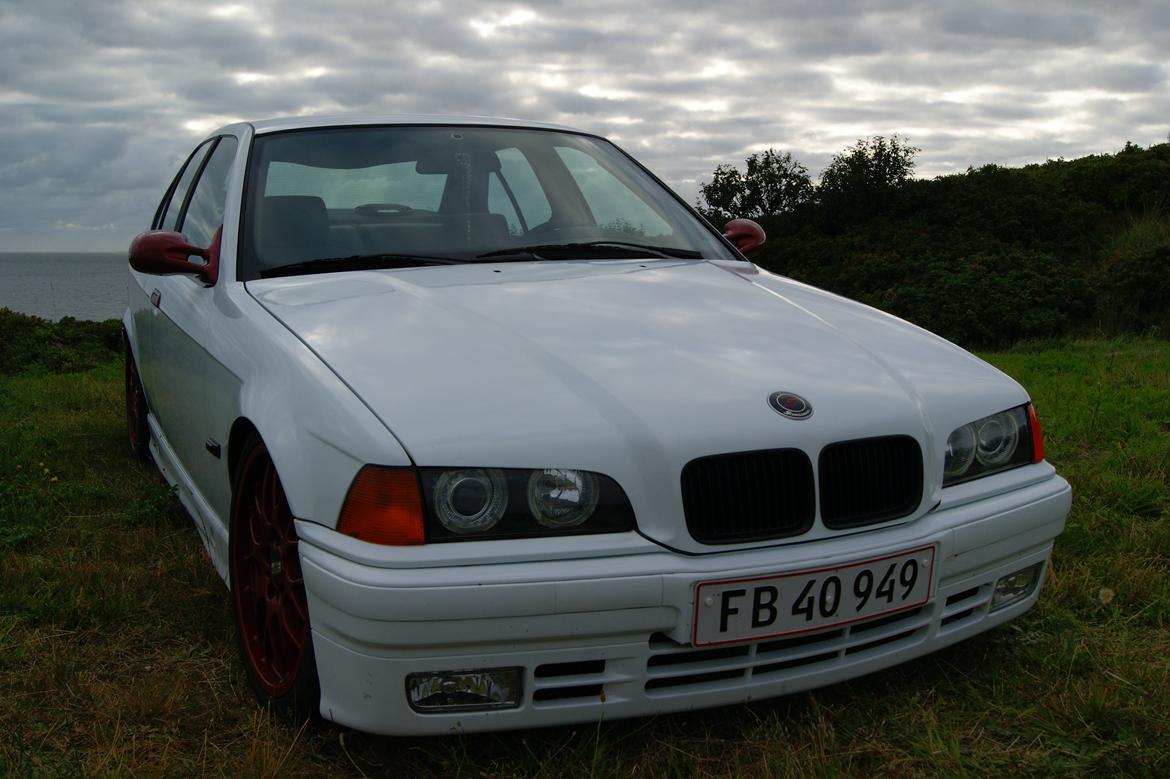 BMW E36 316i billede 1