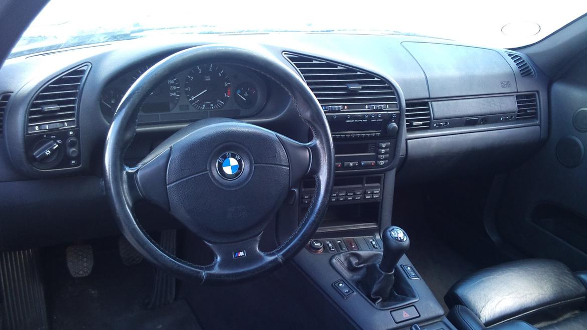 BMW 328i coupe billede 15