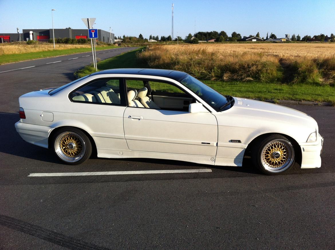 BMW 320I E36 Coupé billede 6