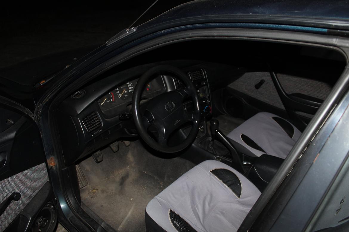 Toyota Carina 1.6 SLI MK III billede 15