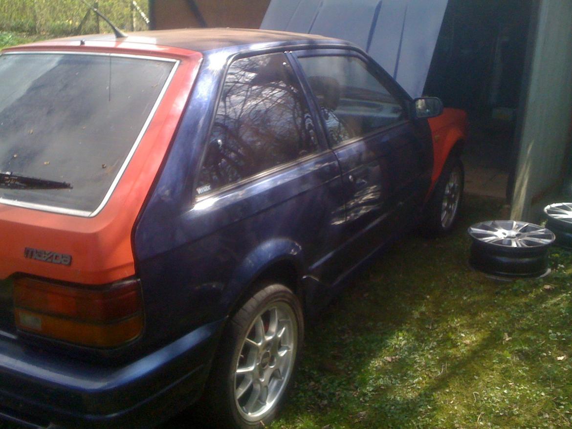 Mazda 323 turbo 4wd gtx solgt billede 4