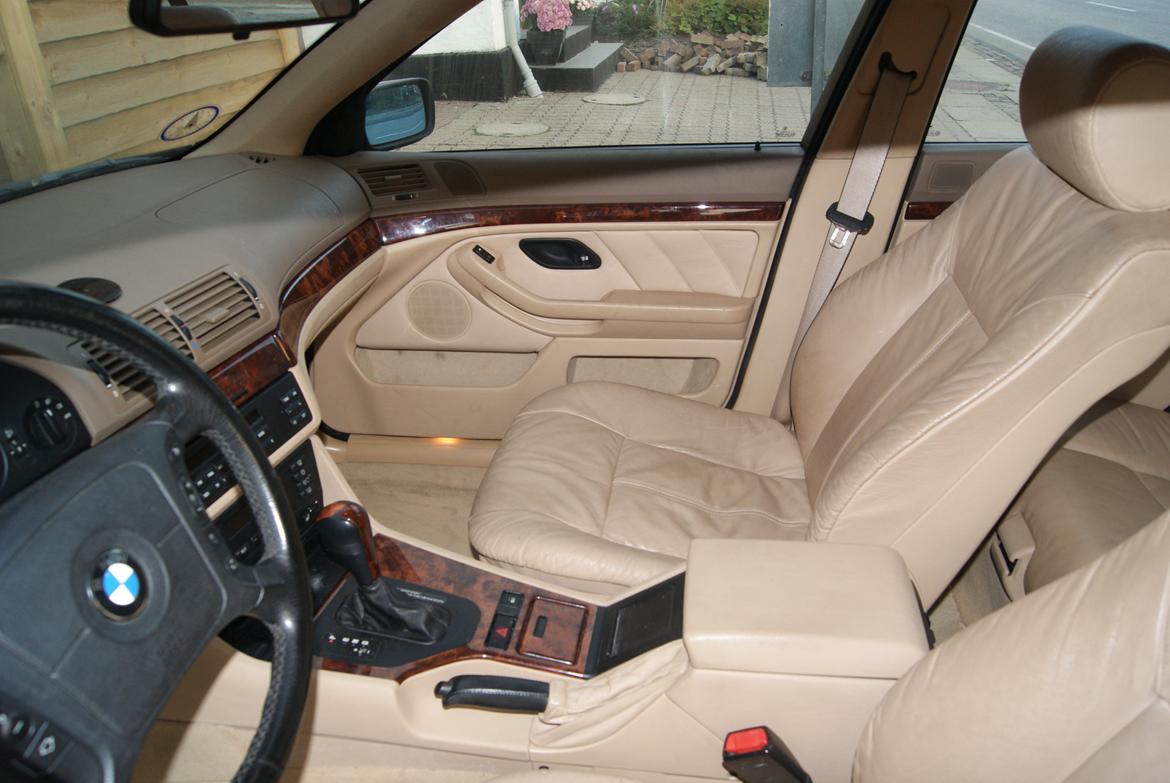 BMW 528i "Solgt" billede 17