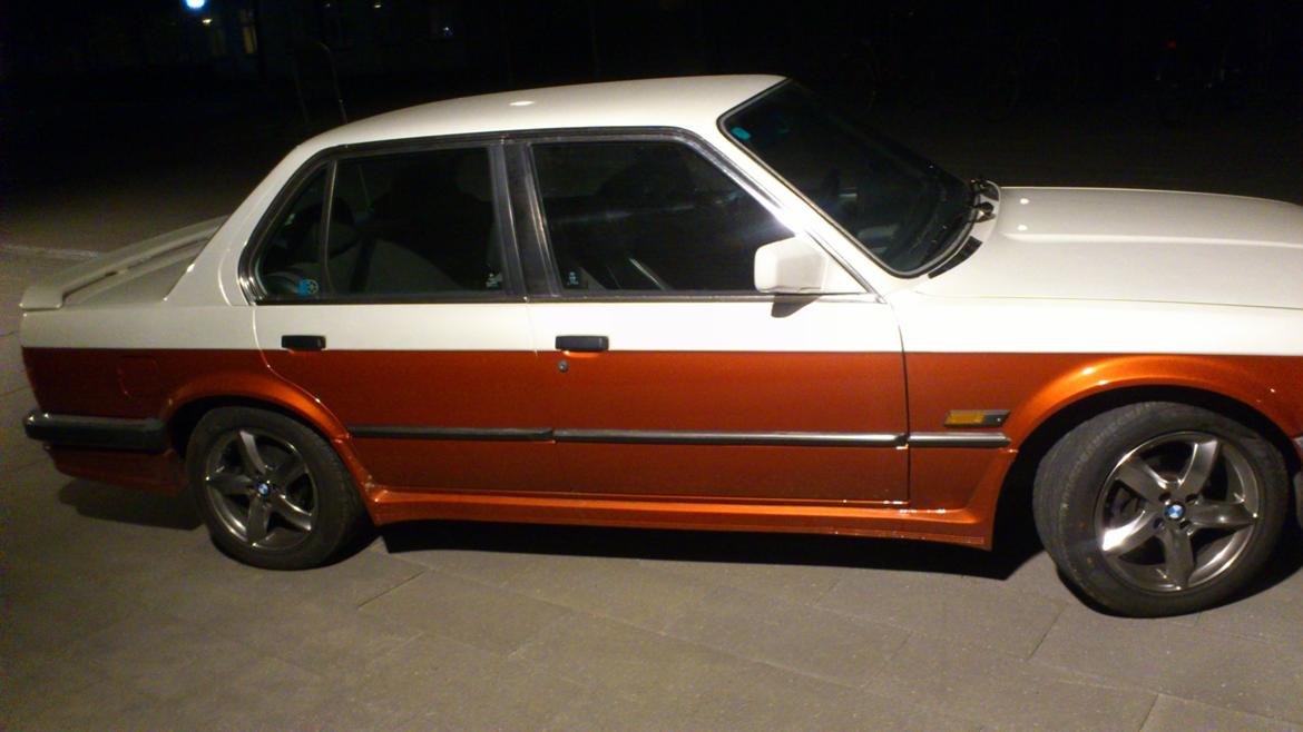 BMW E30 320 billede 7