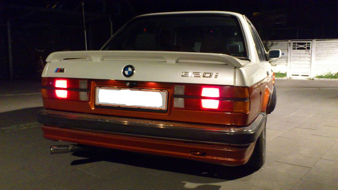 BMW E30 320 billede 8