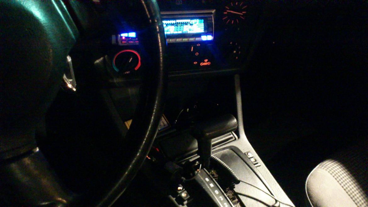 BMW E30 320 billede 11