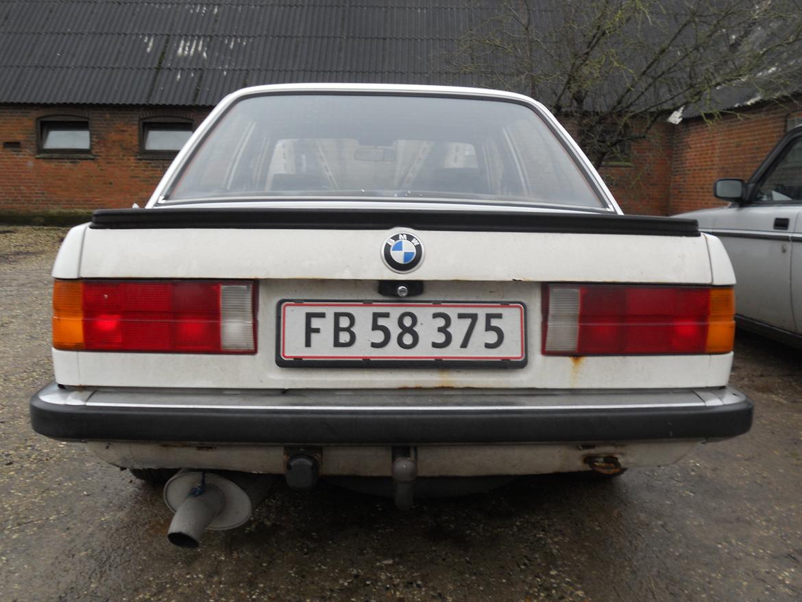 BMW E 30 320i billede 18