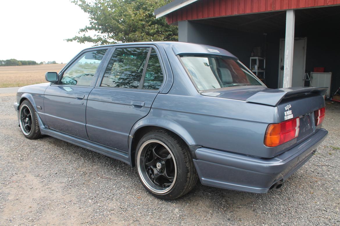 BMW E30 325I 4dørs billede 2