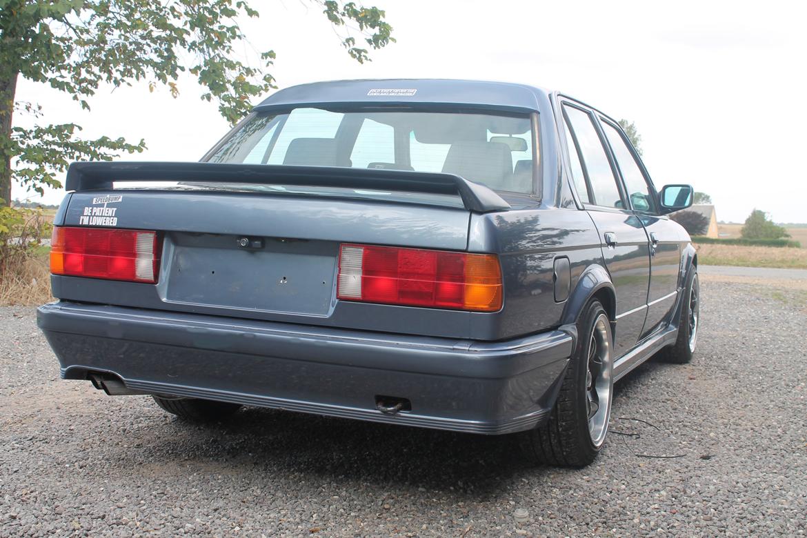 BMW E30 325I 4dørs billede 6