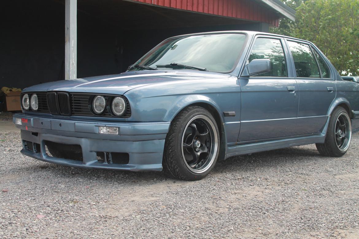 BMW E30 325I 4dørs billede 9
