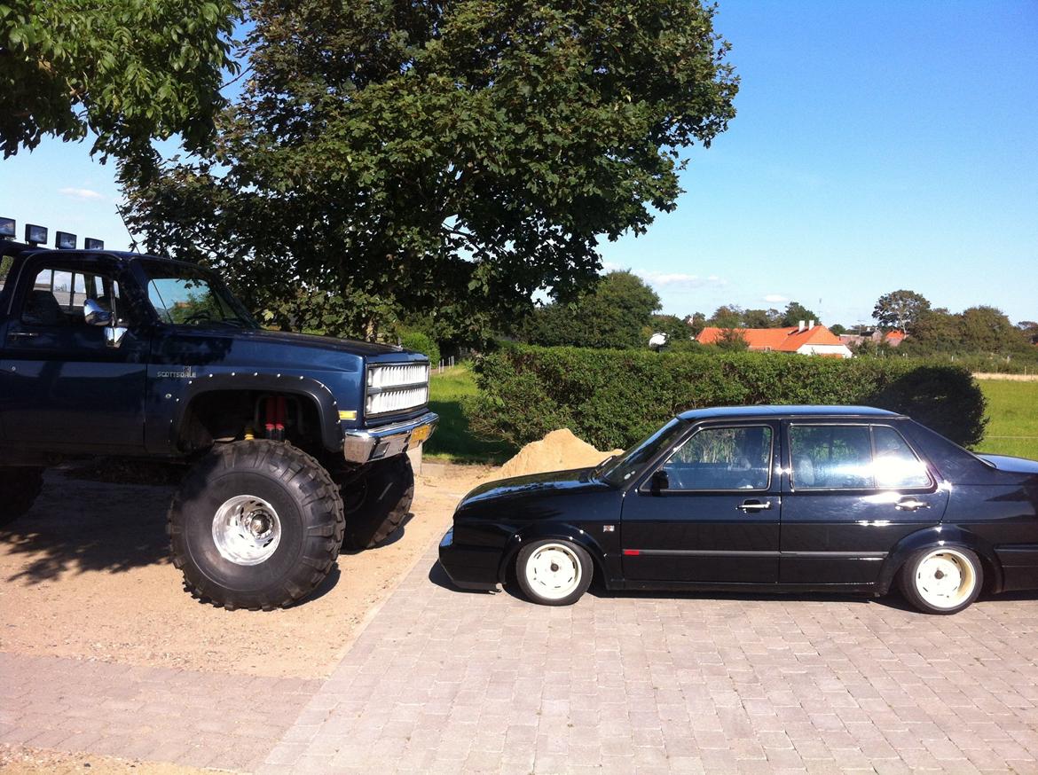 Chevrolet K20 6.2L V8 MONSTER - Sammen med min Jetta mk2 med luftundervogn. billede 8