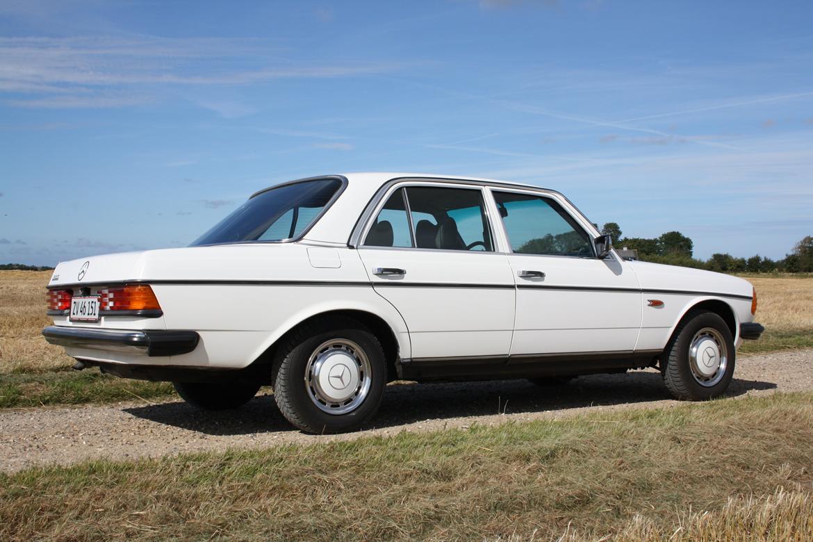 Mercedes Benz W123 250 (solgt) billede 9