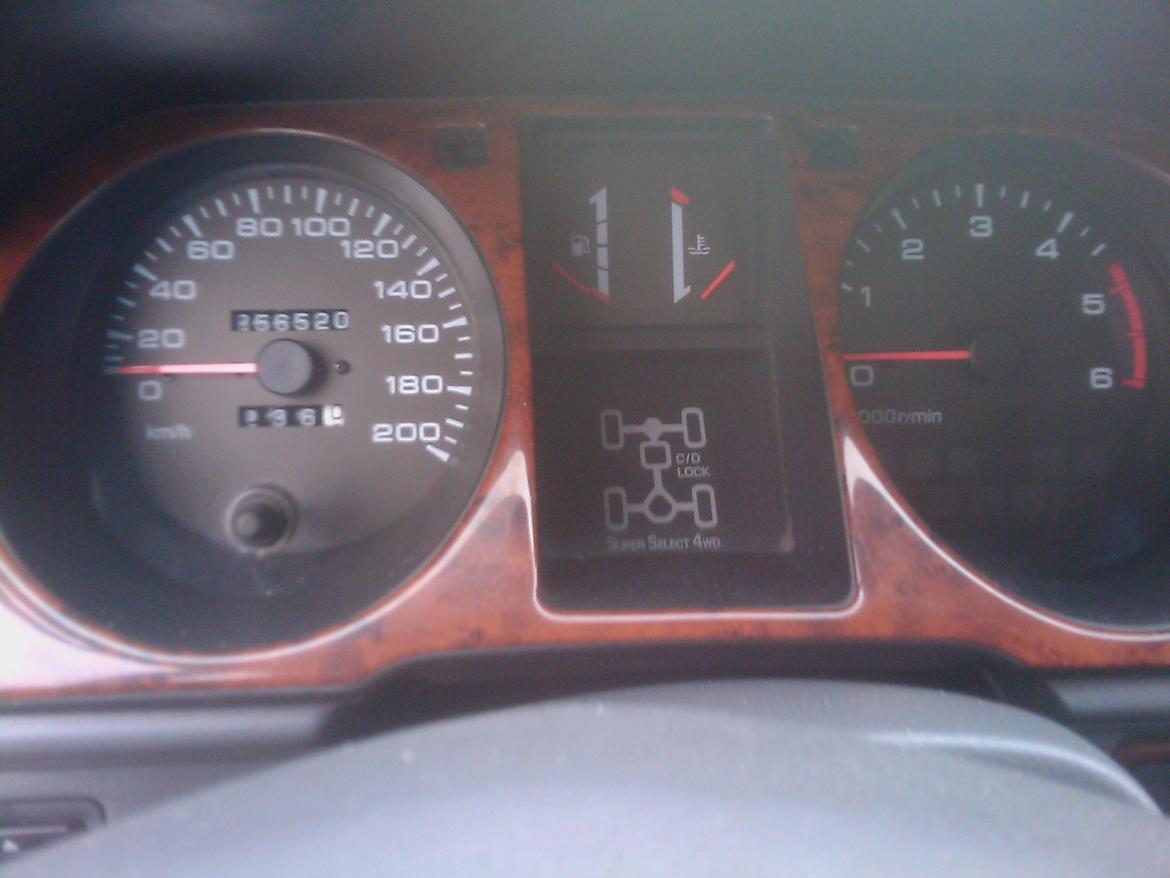 Mitsubishi pajero 2.8 td byttet billede 11