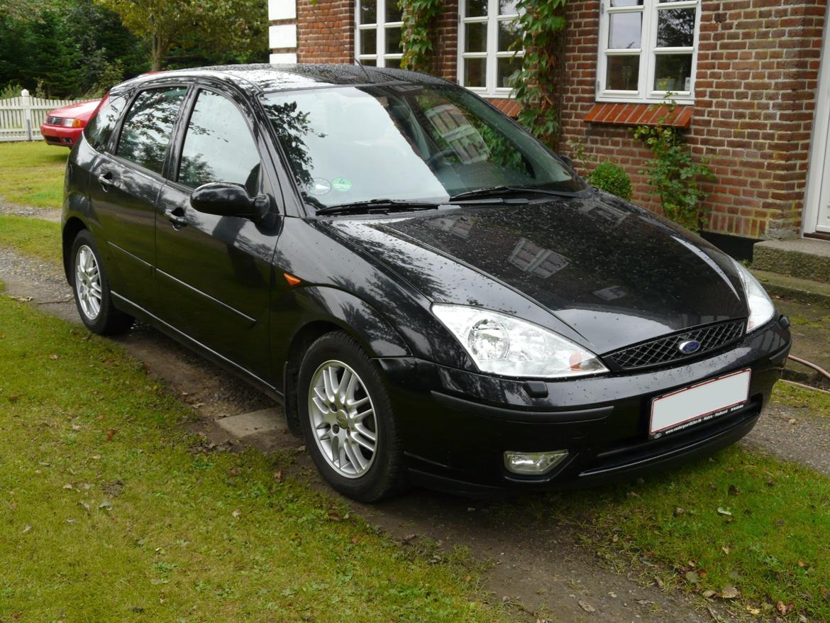 Ford Focus 1.6 Ghia billede 1