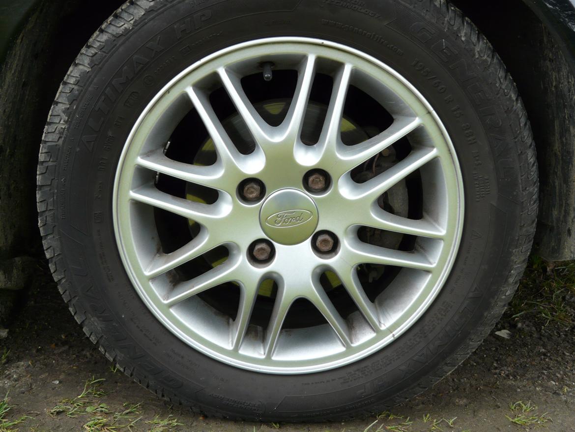 Ford Focus 1.6 Ghia billede 3