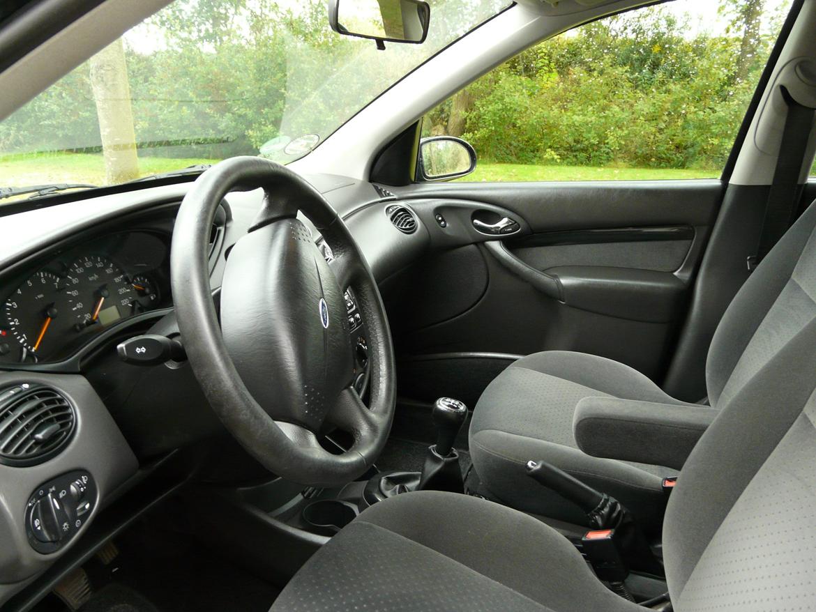 Ford Focus 1.6 Ghia billede 4