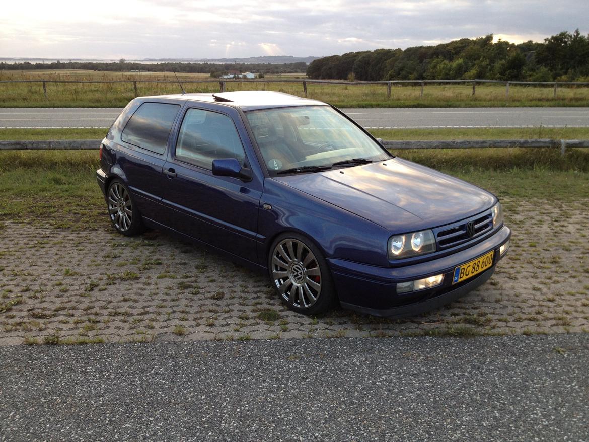 VW Golf 3, 1.9 TDI // SOLGT billede 2