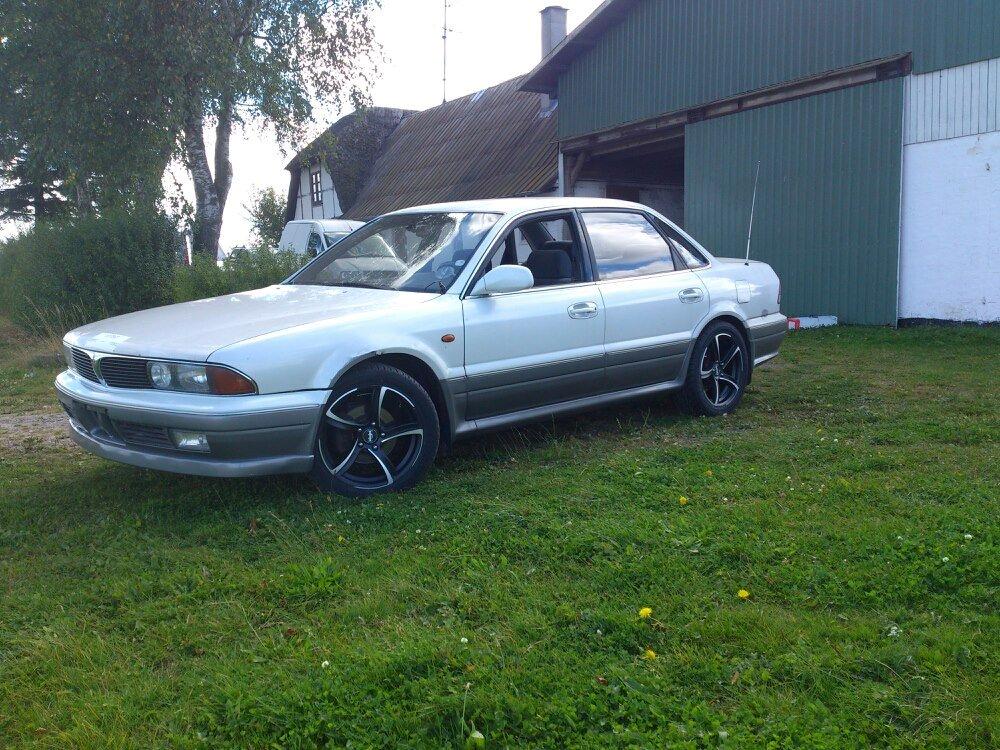 Mitsubishi Sigma GT 3.0 24v, v6 240hk 310 nm - Sådan ser bilen ud pt. efter hjemkost fra Sverige. billede 1