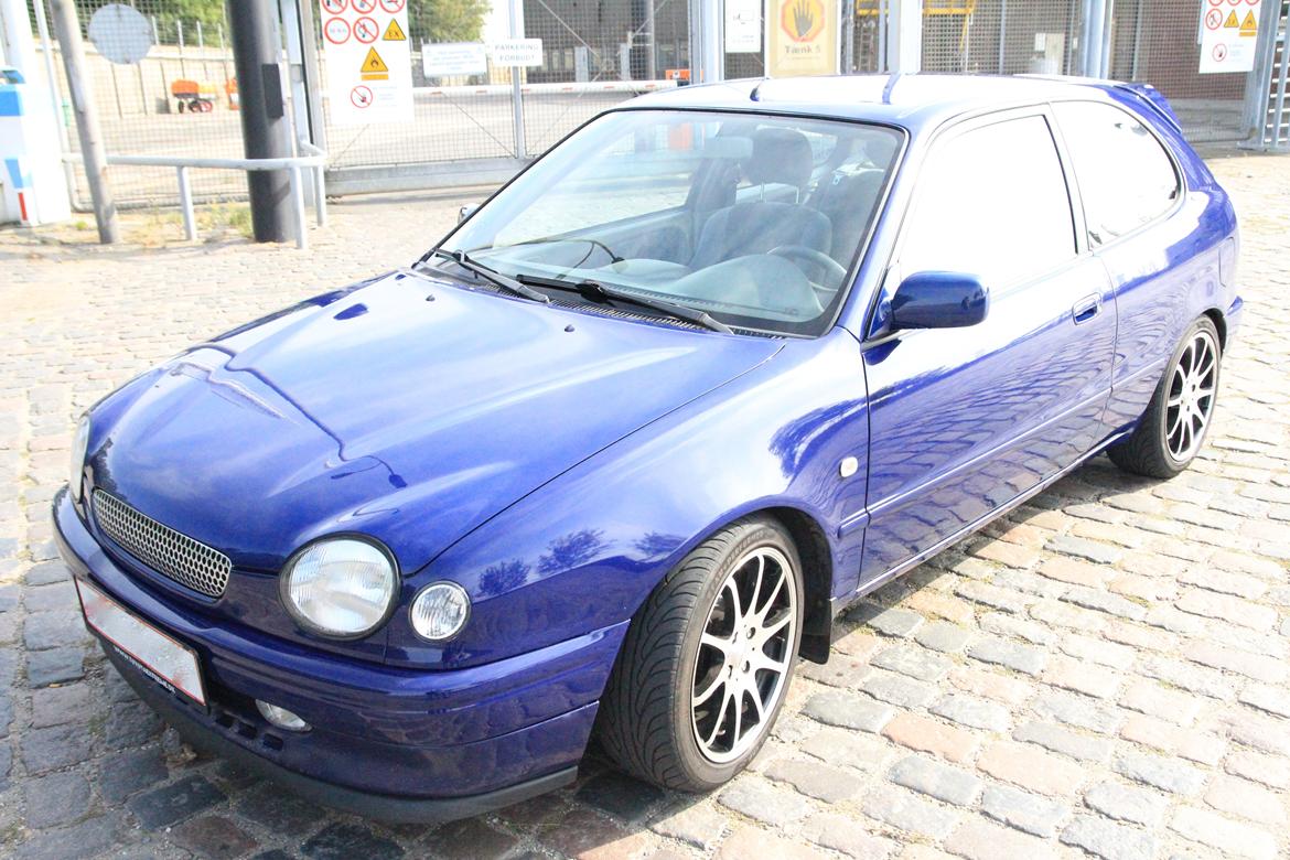 Toyota Corolla E11 1,6 H/B LUNA - Vinterfront billede 12