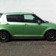 Suzuki Swift 1.3 GLX "Hulken" (SOLGT)