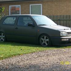 VW Golf 3 * low army*