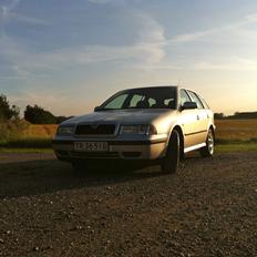 Skoda Octavia 1,6 GLXi Combi