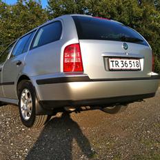 Skoda Octavia 1,6 GLXi Combi