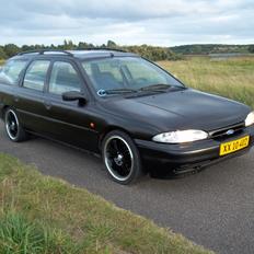 Ford Mondeo van