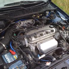 Honda Accord 2,0i Es