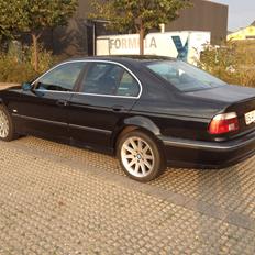 BMW 520i