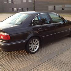 BMW 520i