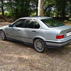 BMW E36 325i "Solgt"