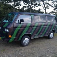 VW Transporter T3 1,6TD (HIPPIE-BUS)