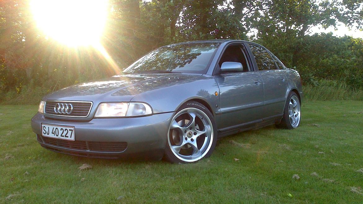 Audi A4 B5 Limousine billede 1