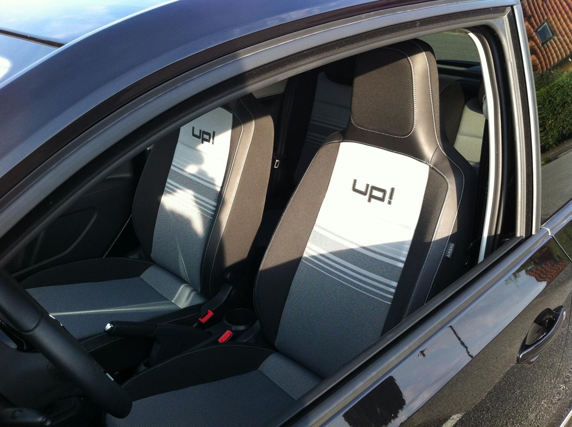 VW up black billede 11