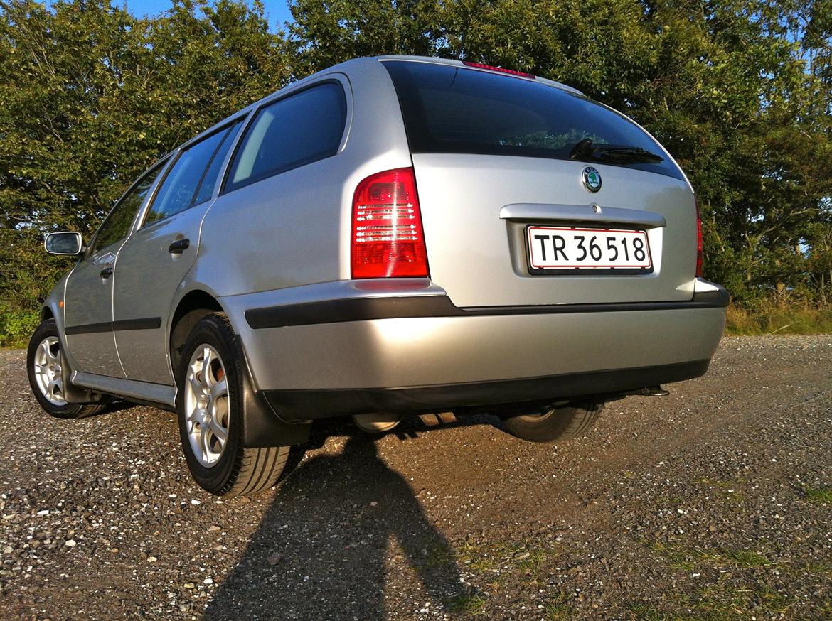 Skoda Octavia 1,6 GLXi Combi billede 3