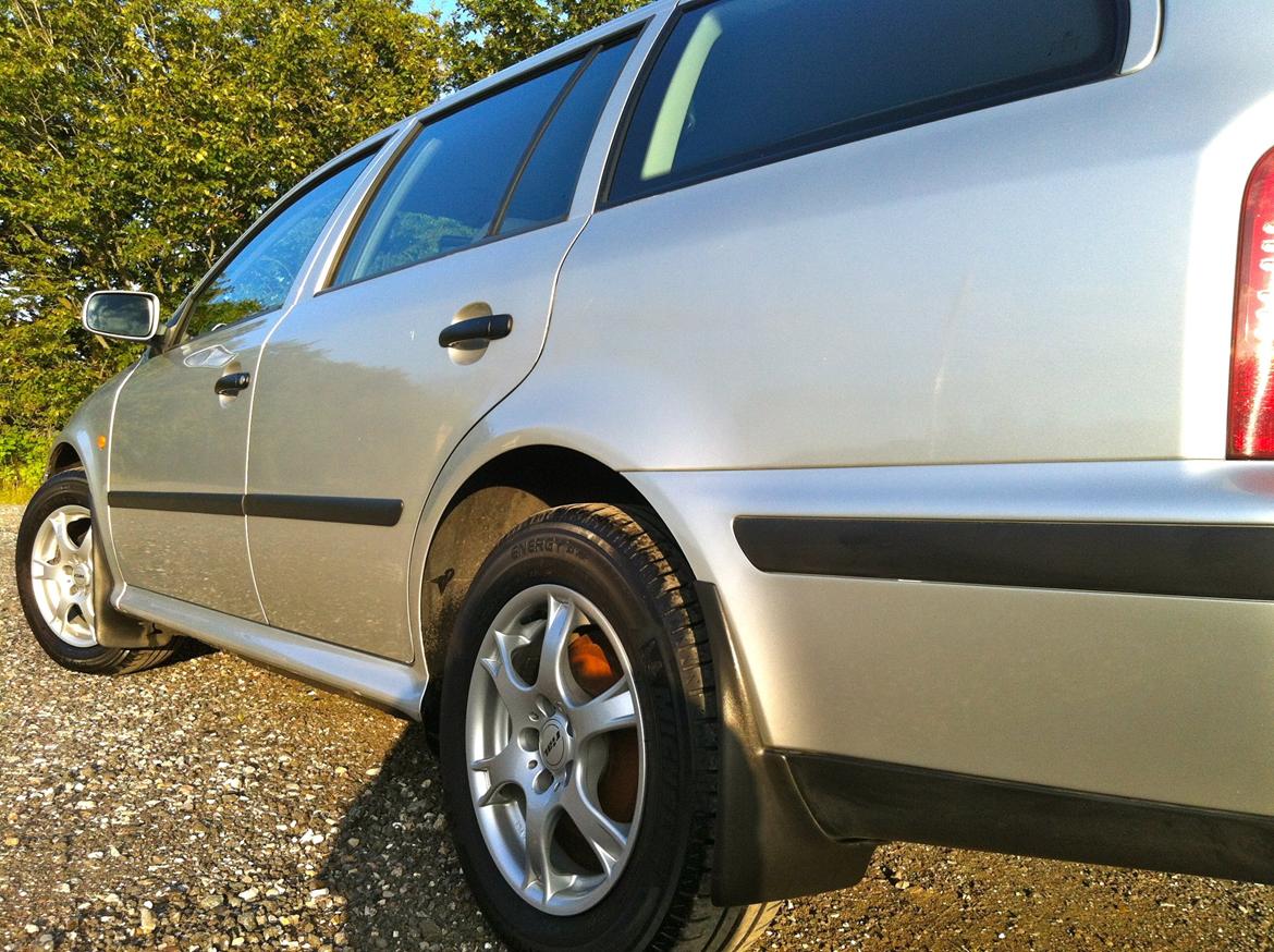 Skoda Octavia 1,6 GLXi Combi billede 7