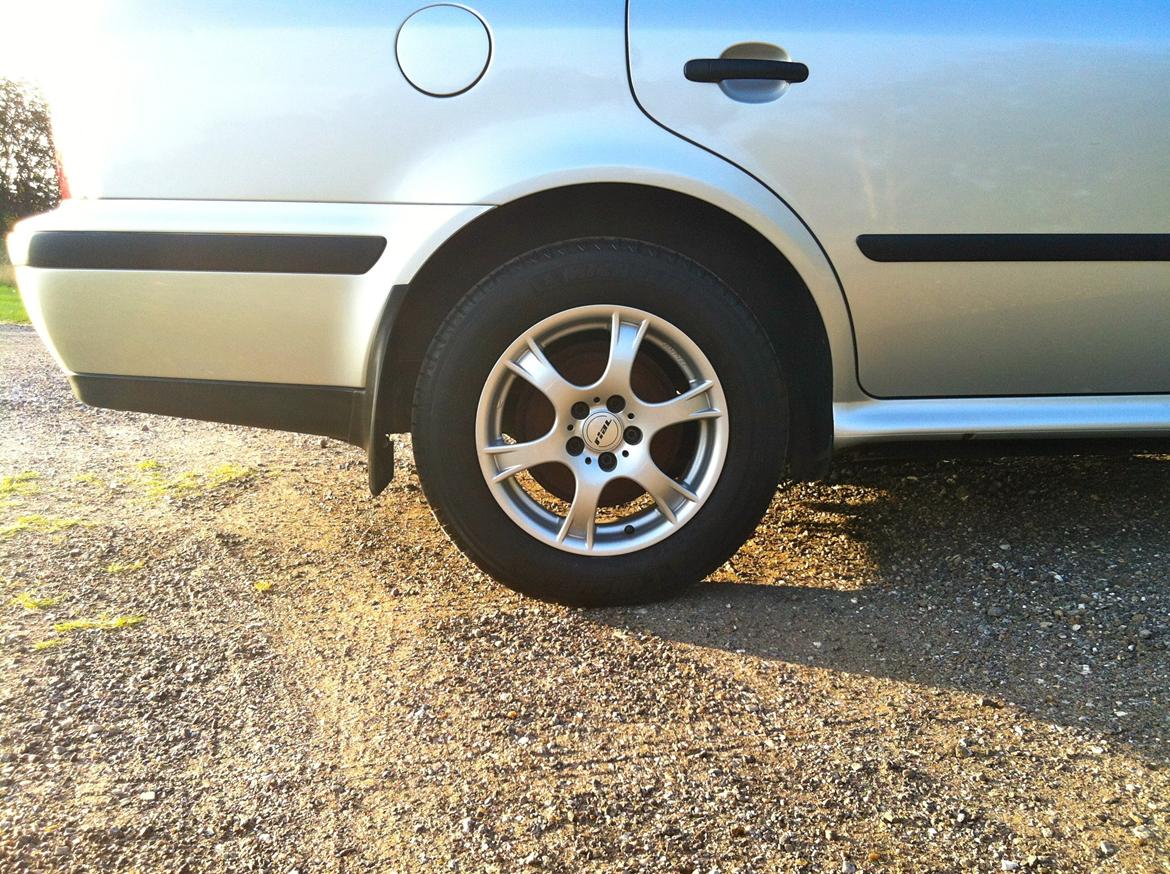 Skoda Octavia 1,6 GLXi Combi billede 8