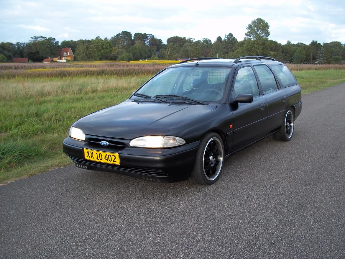 Ford Mondeo van billede 1
