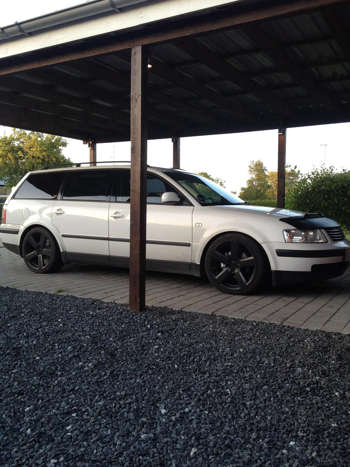 VW passat 3B 1.9 TDI variant Stc - Det endelige resultat efter montering af gevind og nymalet fælge billede 6