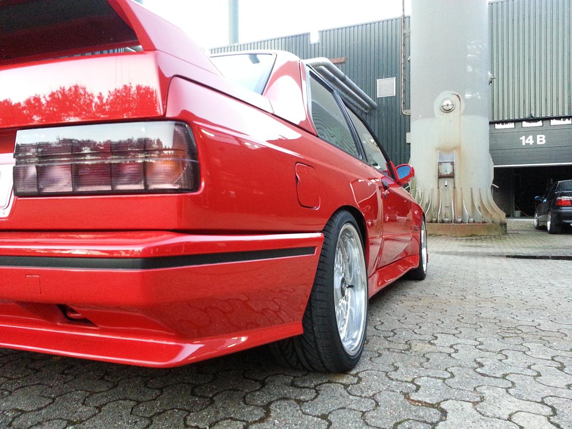 BMW M3 e30 SOLGT billede 2