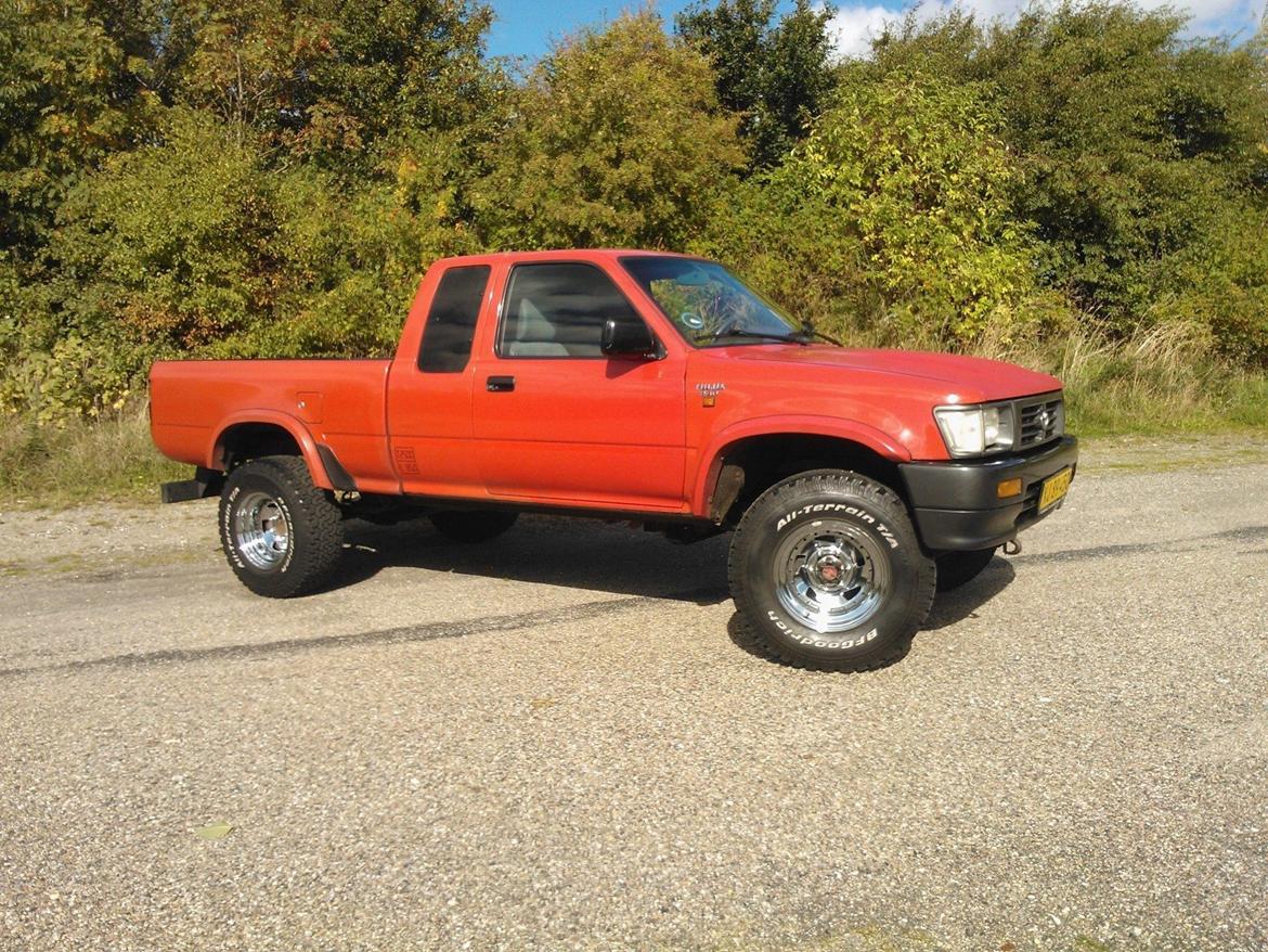 Toyota Hilux LN 110 x-cab billede 1