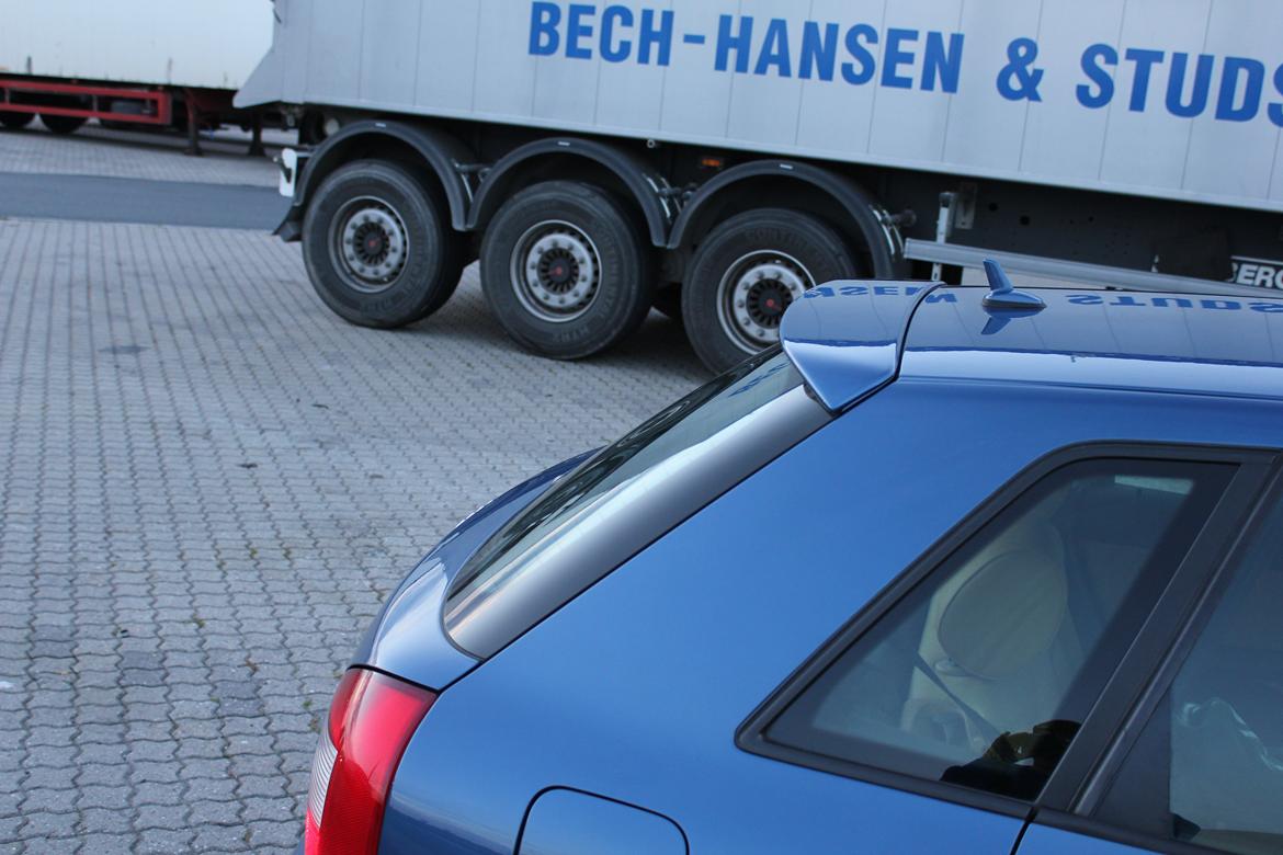 Audi A3 1.9 TDI Quattro - spoiler og antenne billede 18
