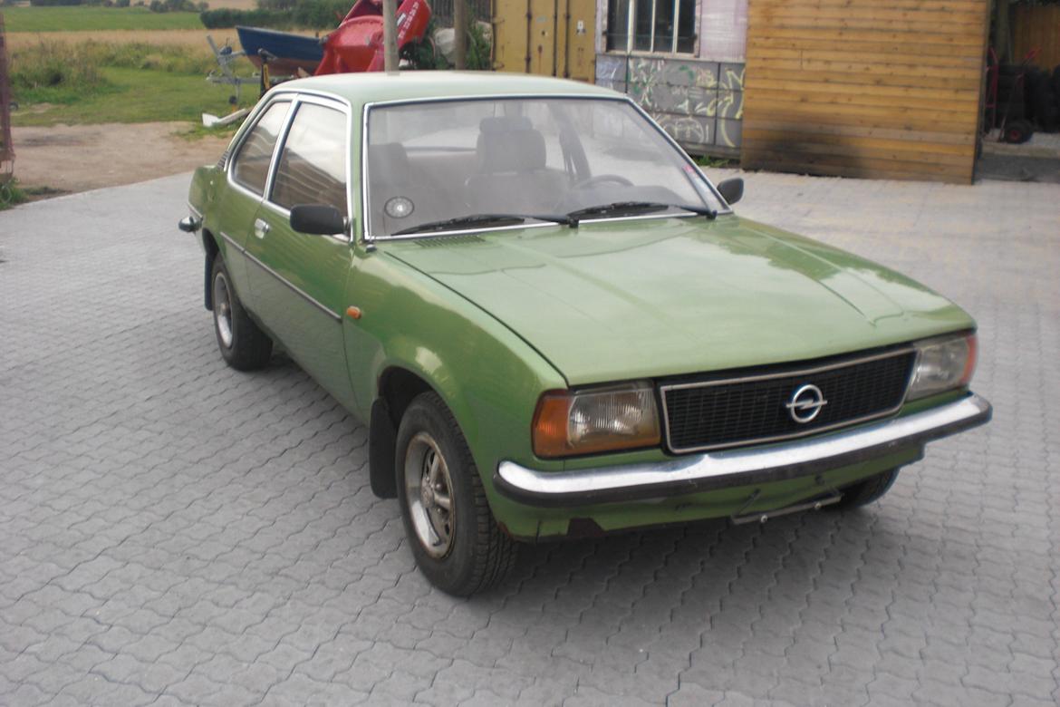 Opel Ascona B billede 2