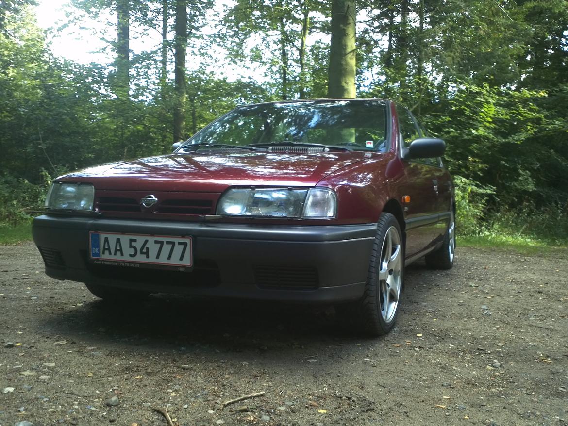 Nissan primera 1,6 E billede 1