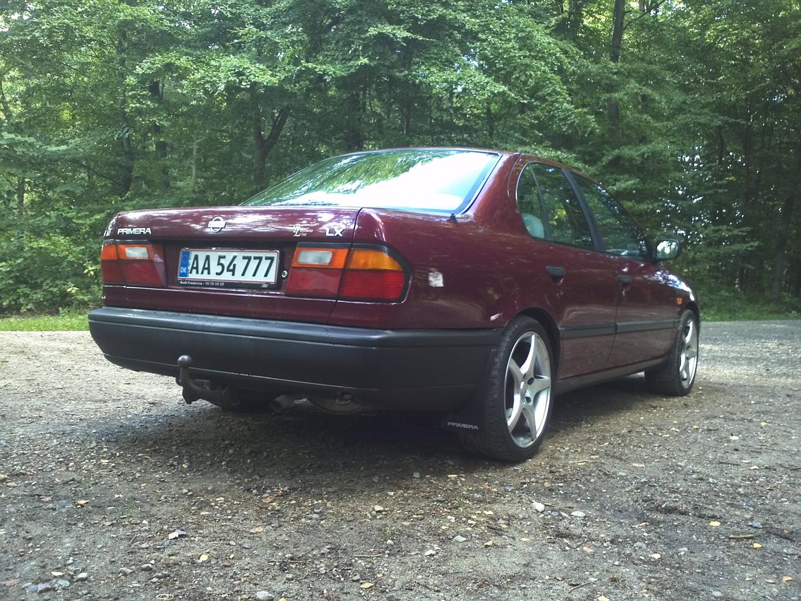 Nissan primera 1,6 E billede 4