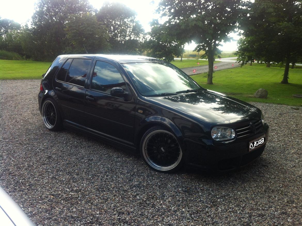 VW Golf 4 R32 Look (solgt) billede 1