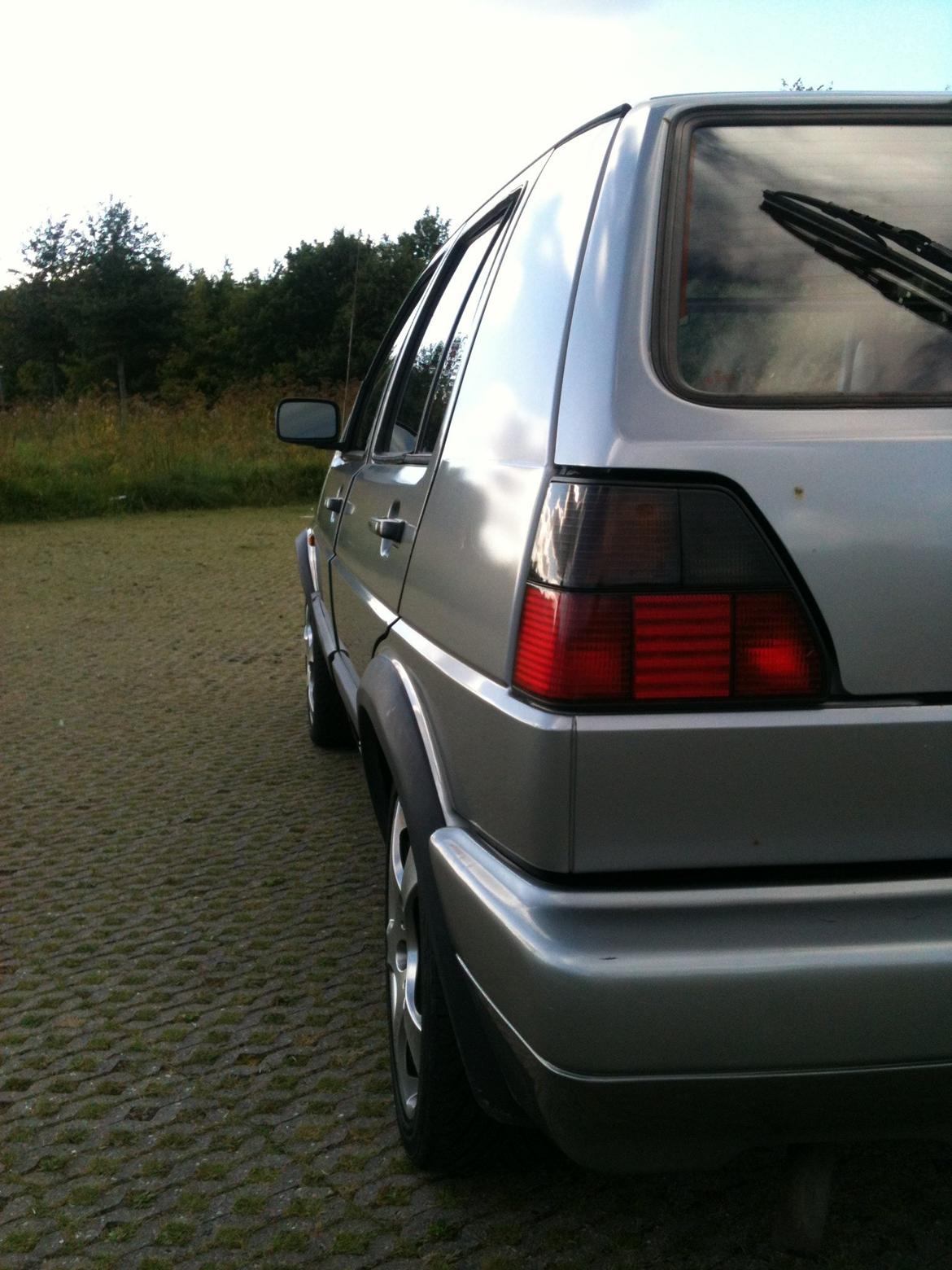 VW Golf 2 1.8 CL 90HK 5 dørs (DØD) billede 12
